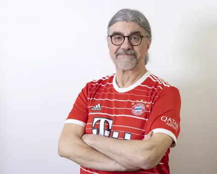 Dr. Peter Teuschel